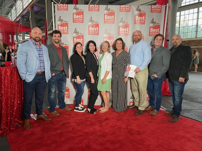 Metro Industrial Services Staff Accepts Award